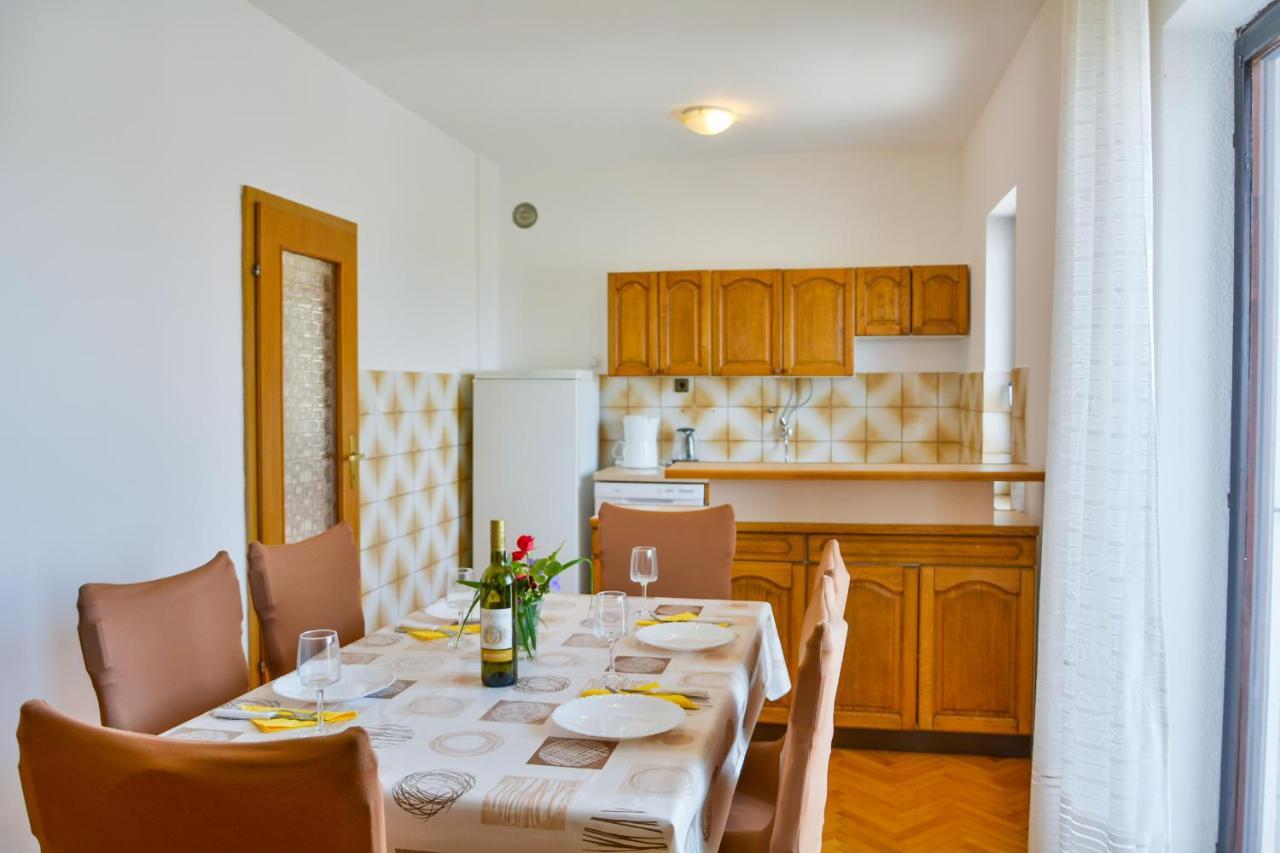 Apartman Gabrijela Senj  Eksteriør billede