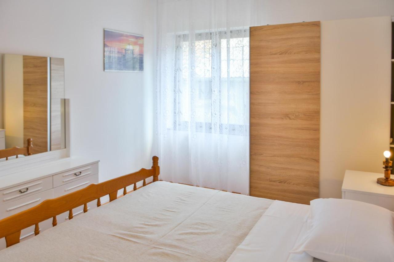 Apartman Gabrijela Senj  Eksteriør billede